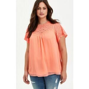 Torrid Women's Top Size 00 (M-10) Crinkle Chiffon Lace Blouse Fusion Coral NWT
